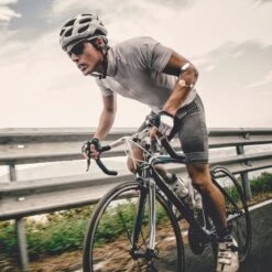 KT Tape Recovery+ Wave 720 Hour Electromagnetic Therapy Device -Sports Protective Gear Store kt tape recovery wave electromagnetic therapy device2