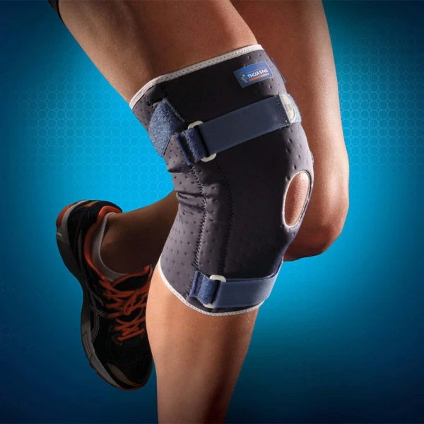 Thuasne Sport Reinforced Ligament Knee Brace 4 Thuasne Sport Reinforced Ligament Knee Brace - Image 2